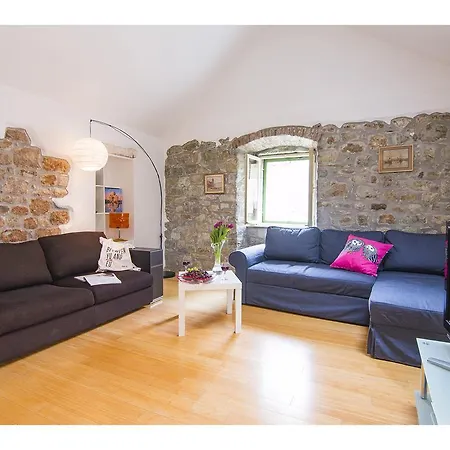 Guesthouse Main Square 4* Split