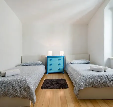 Guesthouse Main Square