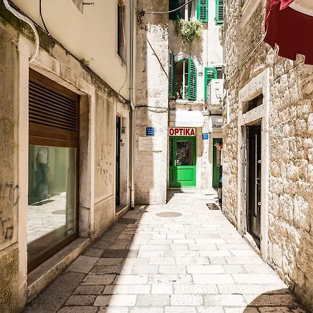 Guest house Guesthouse Main Square 4*