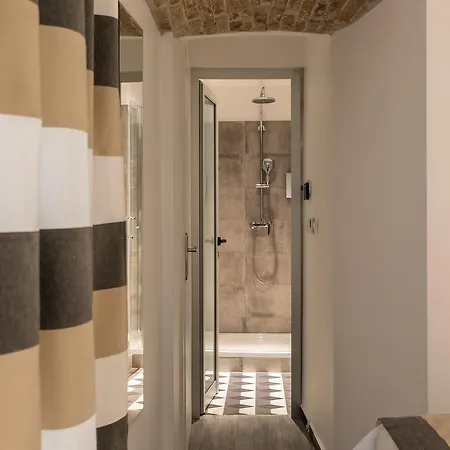 Guesthouse Main Square 4*