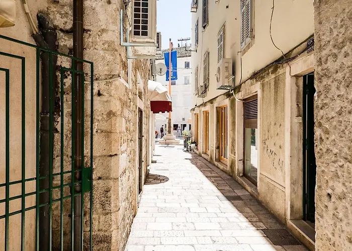 בית הארחה Main Square ספליט