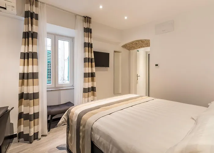 Main Square בית הארחה ספליט