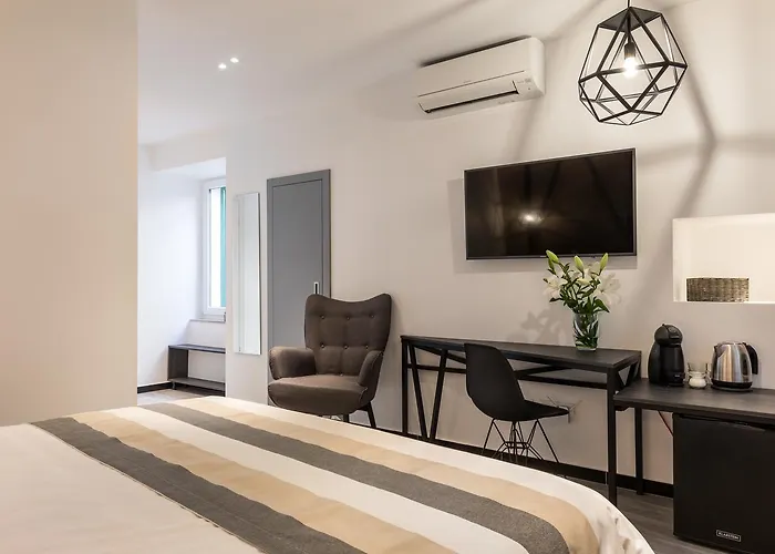 בית הארחה Main Square 4*