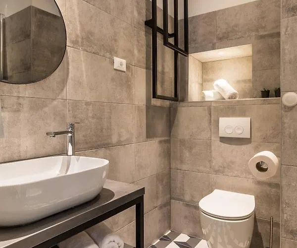 Main Square בית הארחה ספליט